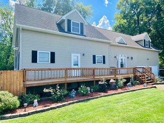11766 W Horseshoe Bend Rd, Brookston, IN 47923