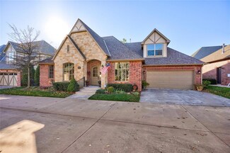 1116 Villas Creek Dr, Edmond, OK 73003