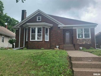 1736 W 12th St, Davenport, IA 52804