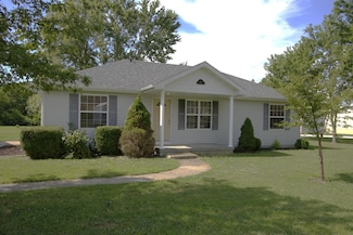302 W Mill St, Humansville, MO 65674