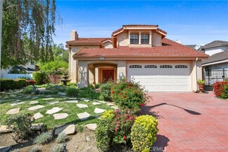 5685 Walnut Ridge Dr, Agoura Hills, CA 91301