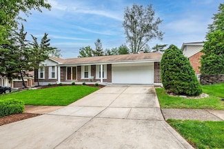 5024 Peyton Place Ct, Saint Louis, MO 63128