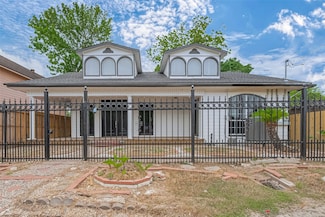1922 Warwick Rd, Houston, TX 77093