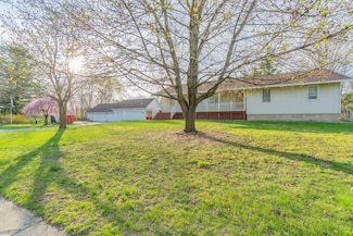 373 W Brooks St, Newaygo, MI 49337