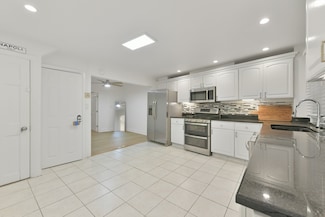 144 Salem St, Boston, MA 02113