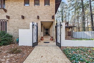 4921 Larchmont Dr, Raleigh, NC 27612