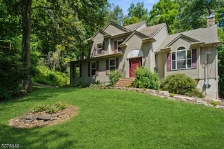 11 Dogwood Terrace, Belvidere, NJ 07823