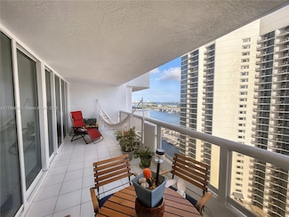 1717 N Bayshore Dr Unit A-2542, Miami, FL 33132