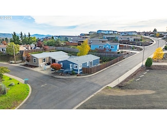 252 Wenaha Ln, Roseburg, OR 97471