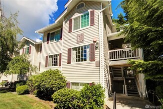 19230 Forest Park Dr NE Unit C211, Lake Forest Park, WA 98155