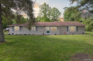 4828 Rathbun Rd, Birch Run, MI 48415