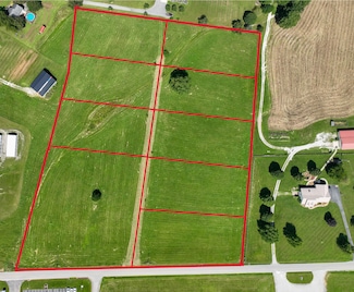 8 State Highway 290, McKee, KY 40447