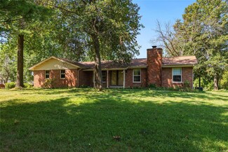 536 Knaust Rd, Saint Peters, MO 63376
