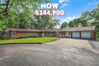 11 Wilshire St, East Alton, IL 62024