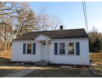 7 Smith St, Townsend, MA 01469