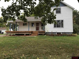 503 Grove St SE, Mapleton, MN 56065