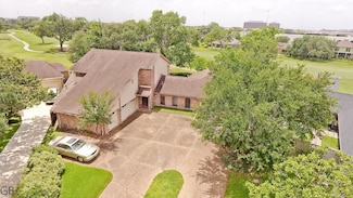 27 Charleston St N, Sugar Land, TX 77478