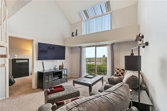 4146 E Mendez St Unit 323, Long Beach, CA 90815