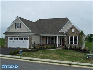 3102 Farmview Dr, Paradise, PA 17562