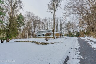 398 Loudon Rd, Albany, NY 12211