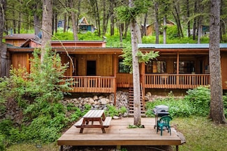 63921 Gallatin Rd, Gallatin Gateway, MT 59730