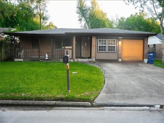 3413 Oleander Ave, Texas City, TX 77590