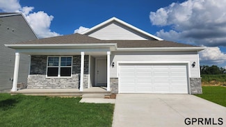 8512 S 179th St, Omaha, NE 68136