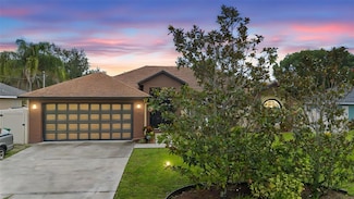 641 Rhodes Dr, Deland, FL 32720