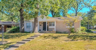 53 Flag Rd, Little Rock, AR 72205