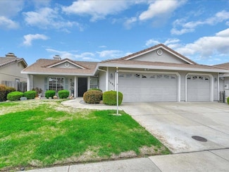 1691 Michelle Dr, Yuba City, CA 95993
