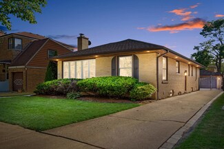 1812 Newcastle Ave, Westchester, IL 60154