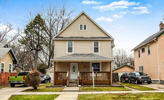 523 Iowa Ave, Aurora, IL 60506
