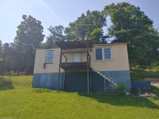 1701 Lee Hwy N, Pulaski, VA 24301