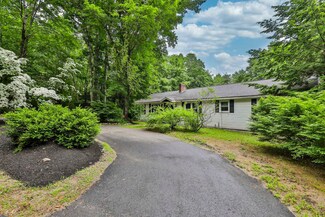 35 Highland Dr, Chichester, NH 03258
