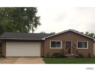 428 E 27th St, South Sioux City, NE 68776