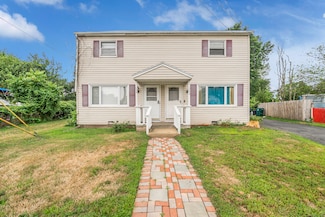 238 Larkin Ct, Stratford, CT 06615