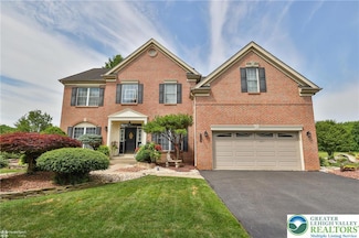 5331 Greenbriar Dr, Bethlehem, PA 18017