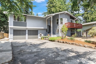 4426 NE 17th St, Renton, WA 98059