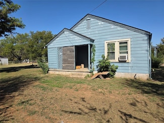 607 N Muse Ave, Elmore City, OK 73433