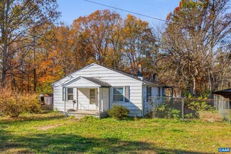 23 Greenwood Dr, Louisa, VA 23093