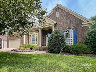 6507 Fairway Point Dr, Charlotte, NC 28269
