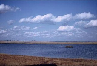 14 Lufkin Point Ln, Essex, MA 01929