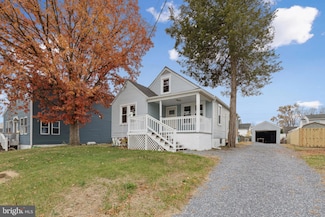 8426 Smallwood Ct, Pasadena, MD 21122