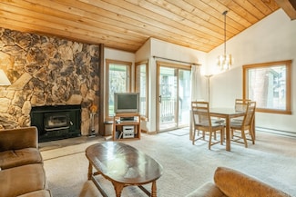 436 White Bark Unit 436, Mammoth Lakes, CA 93546