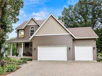 13905 Woodland Ct, Becker, MN 55308