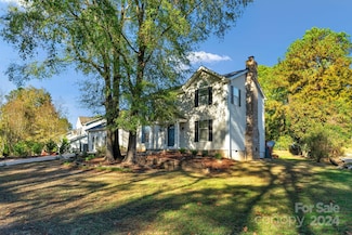 12006 Woodside Falls Rd, Pineville, NC 28134