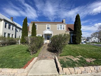 44 Barrows St, Albany, NY 12209