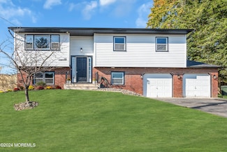 44 Lexington Rd, Howell, NJ 07731