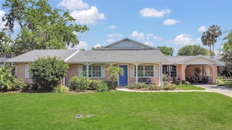 936 N Baker St, Mount Dora, FL 32757