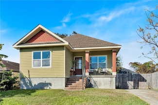3945 Odin St, New Orleans, LA 70126